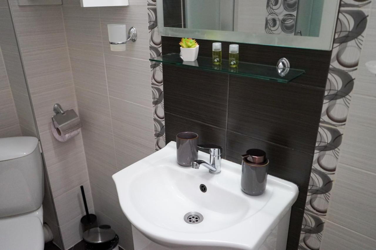 Comfortable 2Br Urban Getaway In City Center Plovdiv Luaran gambar