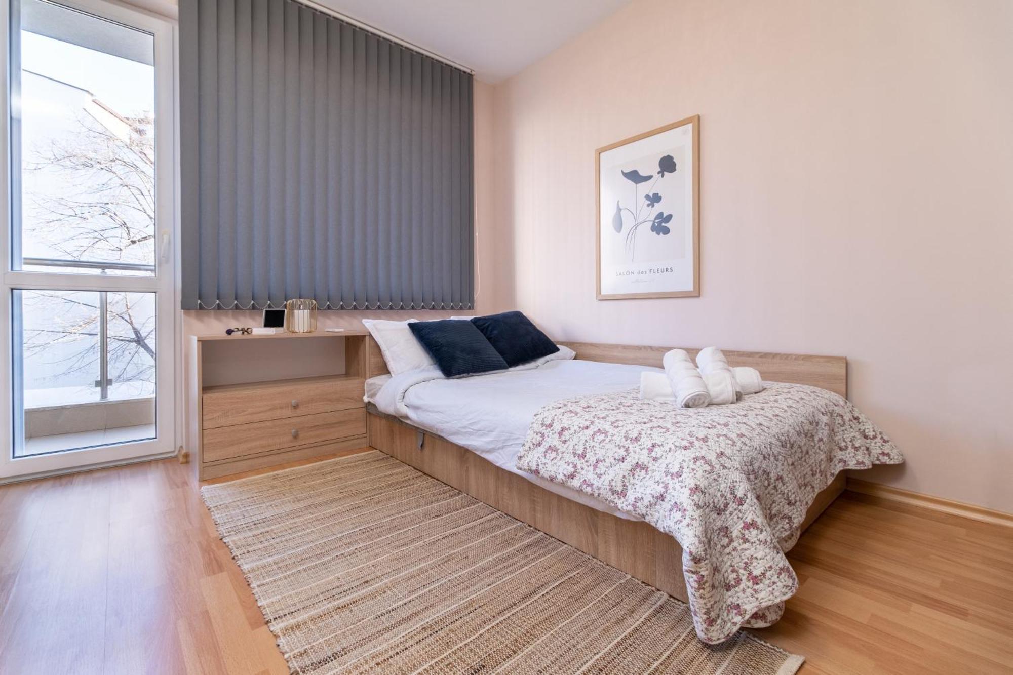 Comfortable 2Br Urban Getaway In City Center Plovdiv Luaran gambar