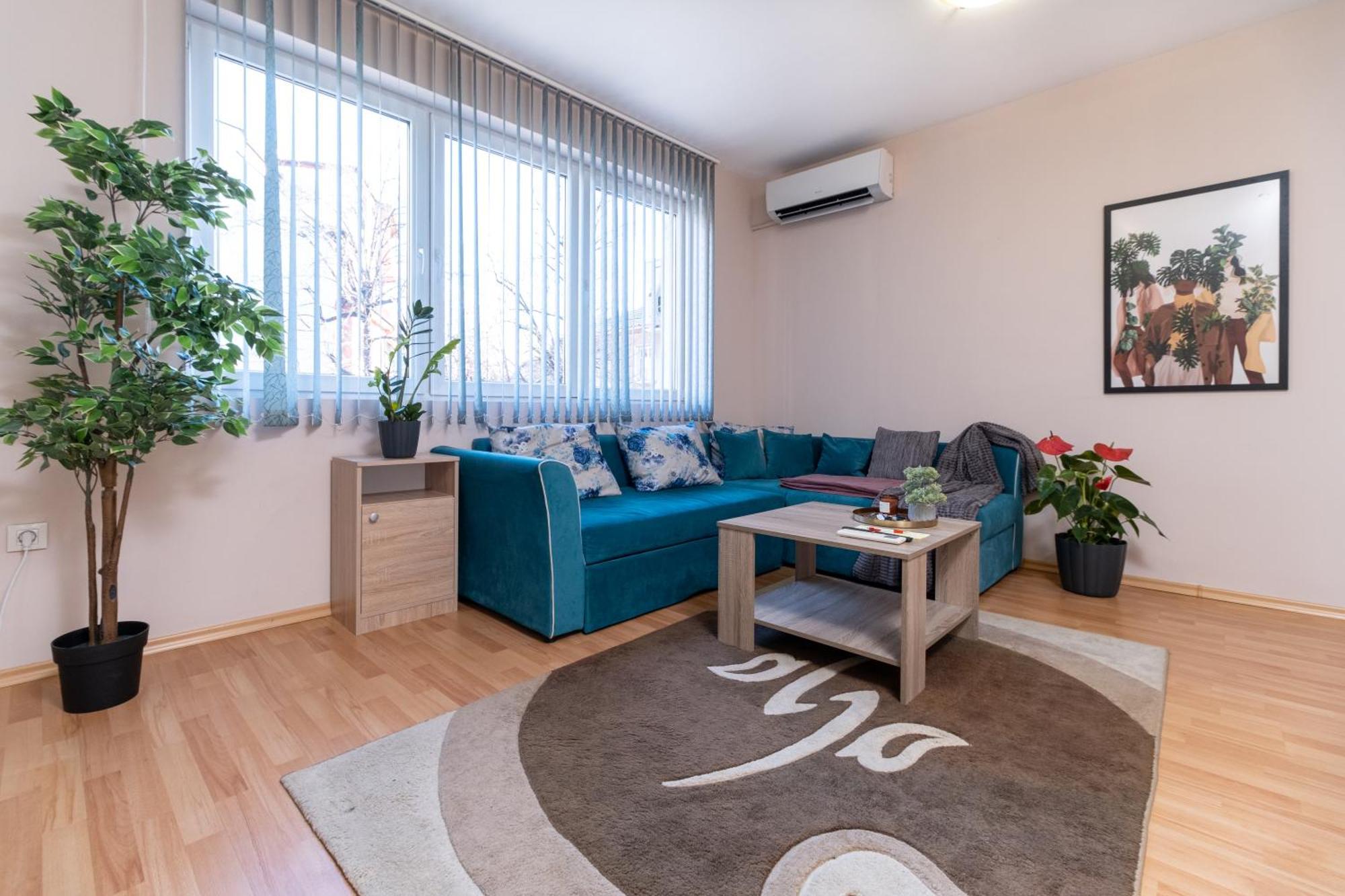 Comfortable 2Br Urban Getaway In City Center Plovdiv Luaran gambar