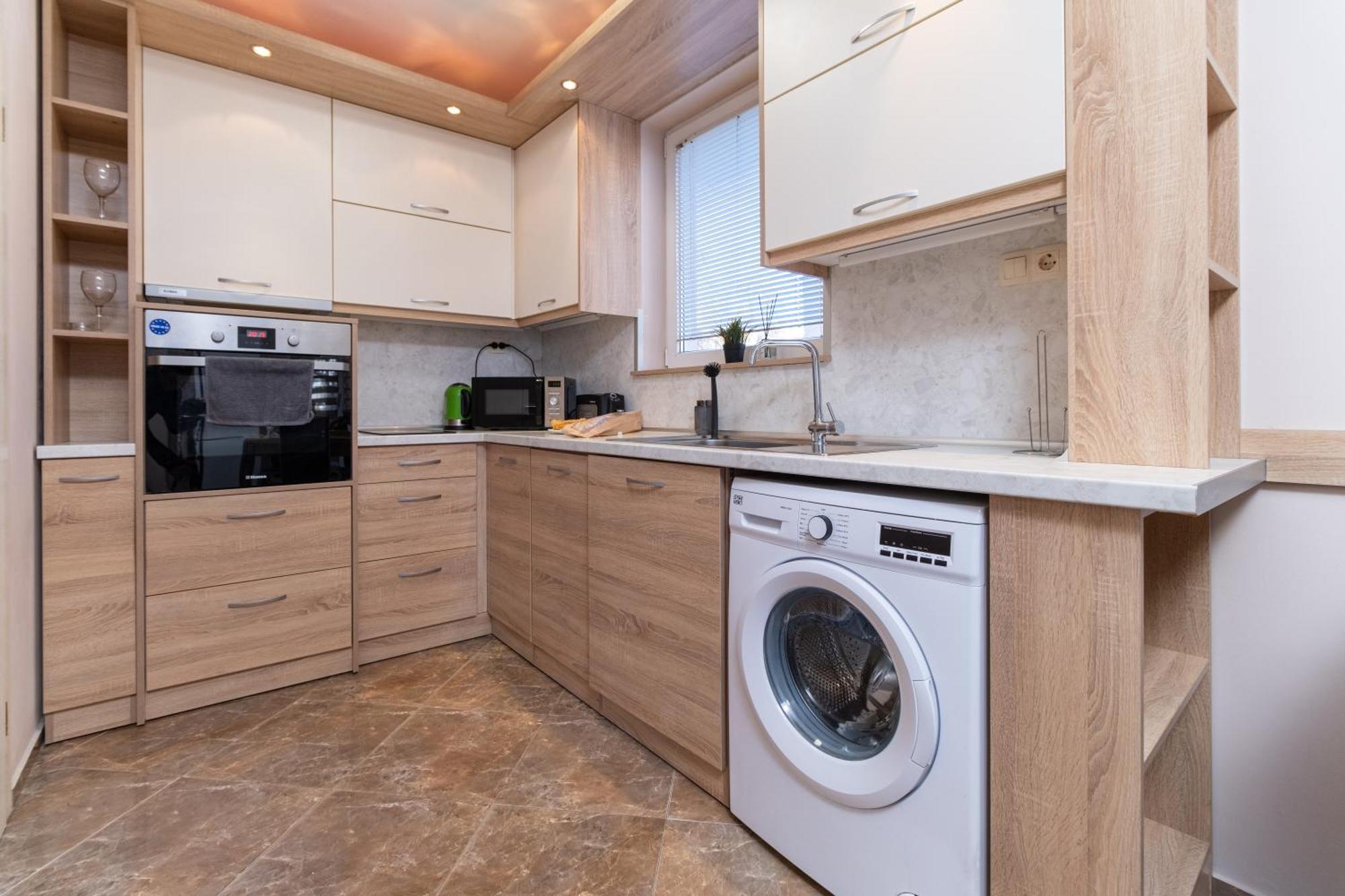 Comfortable 2Br Urban Getaway In City Center Plovdiv Luaran gambar