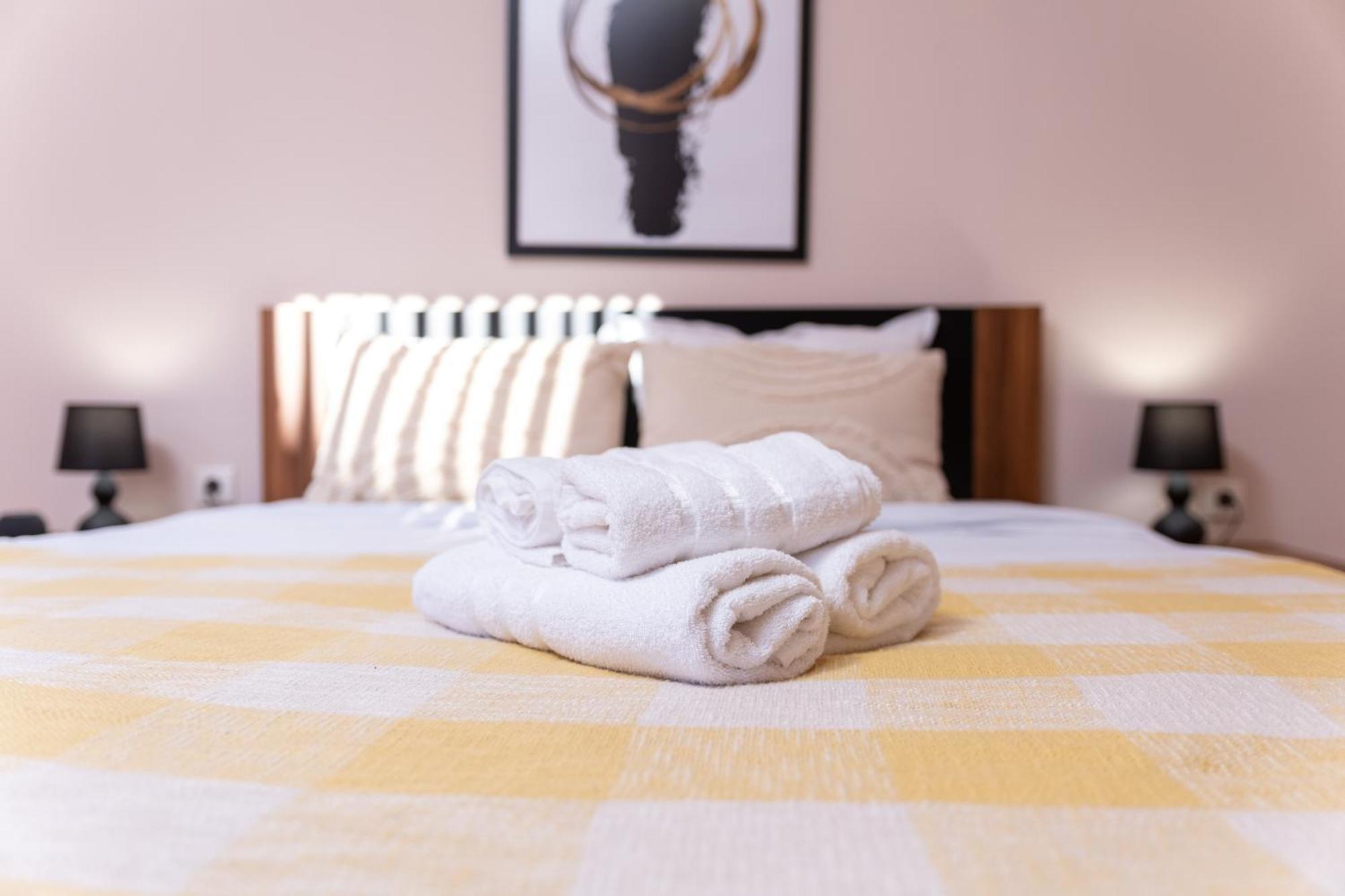 Comfortable 2Br Urban Getaway In City Center Plovdiv Luaran gambar