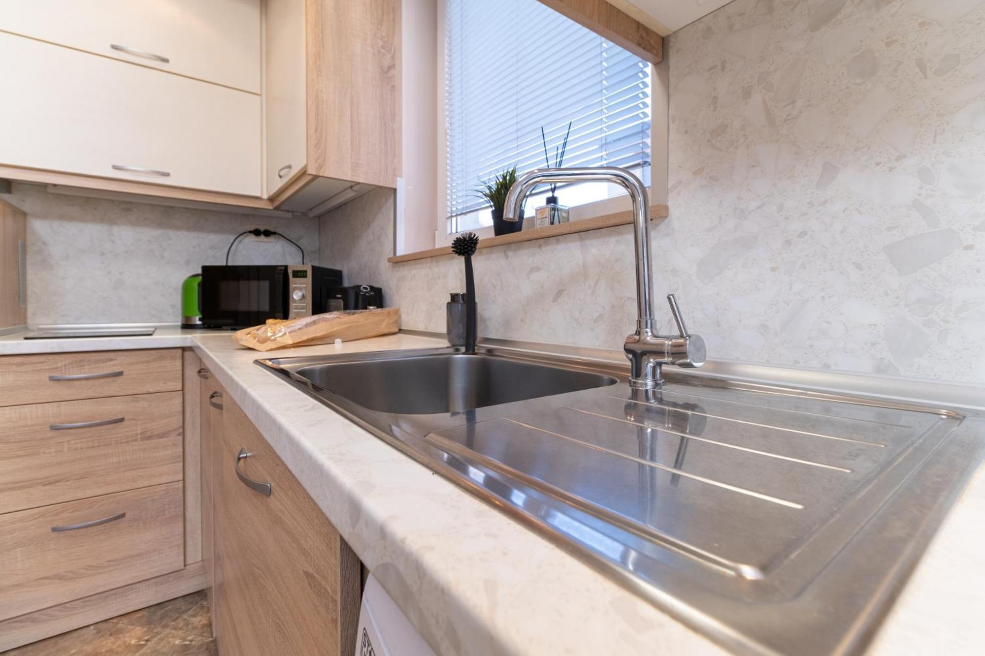 Comfortable 2Br Urban Getaway In City Center Plovdiv Luaran gambar