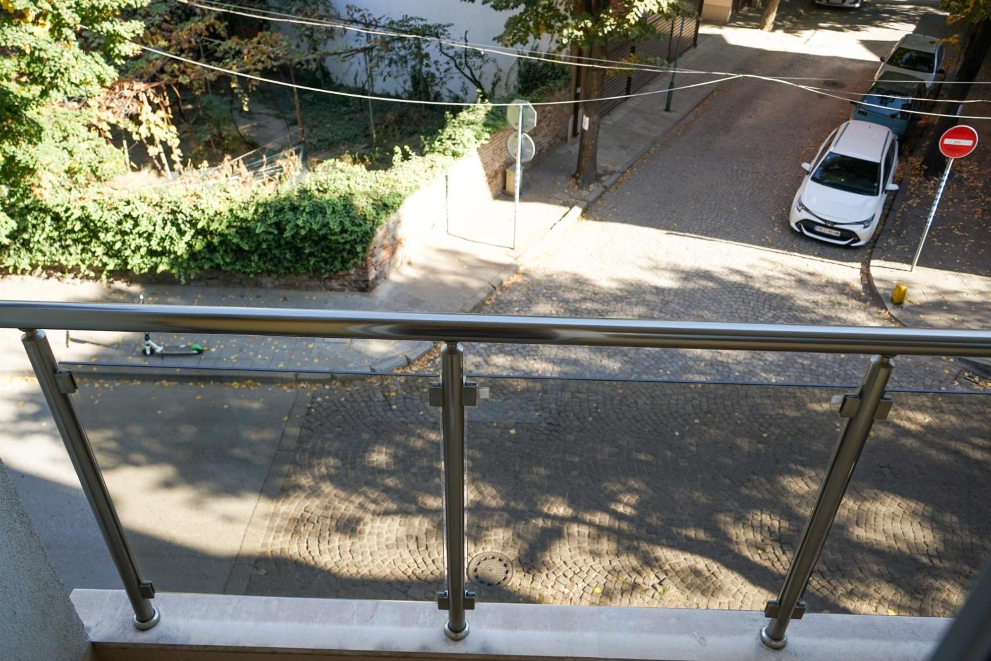 Comfortable 2Br Urban Getaway In City Center Plovdiv Luaran gambar