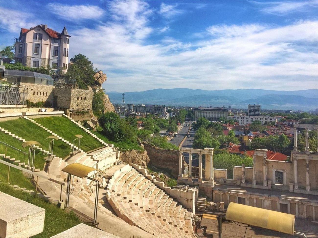 Comfortable 2Br Urban Getaway In City Center Plovdiv Luaran gambar